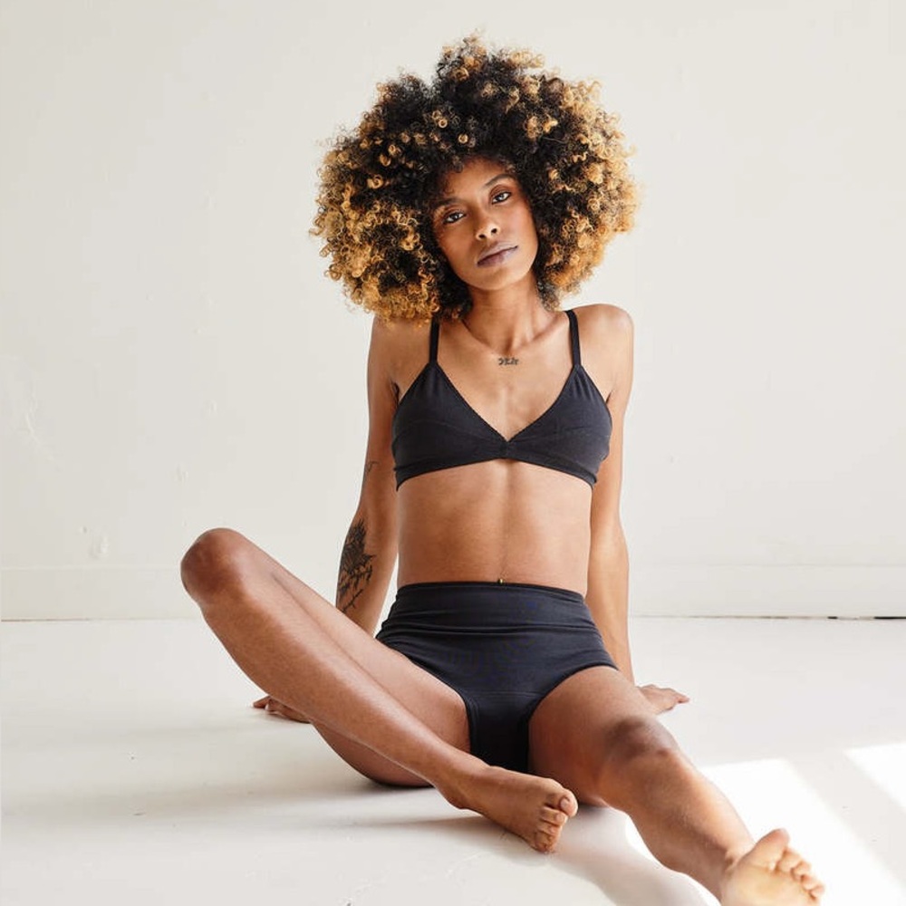 ARQ Magda bra in black size medium